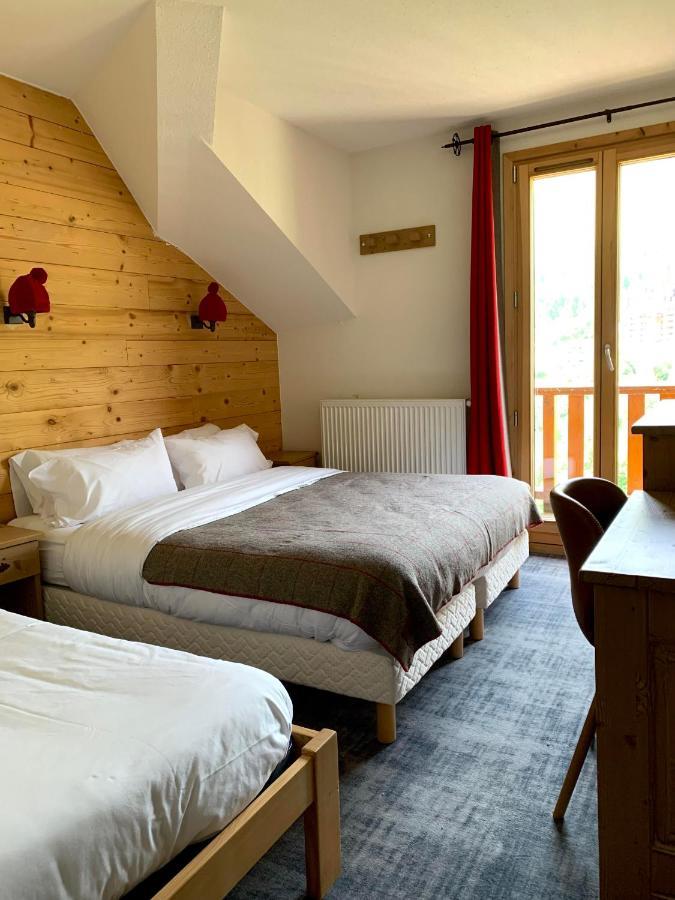 Hotel Lac Bleu 1650 Saint-François-Longchamp Exteriör bild