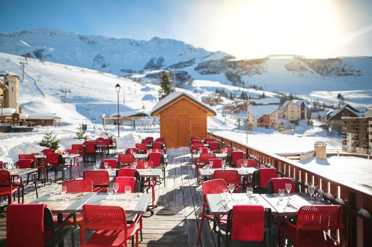 Hotel Lac Bleu 1650 Saint-François-Longchamp Exteriör bild